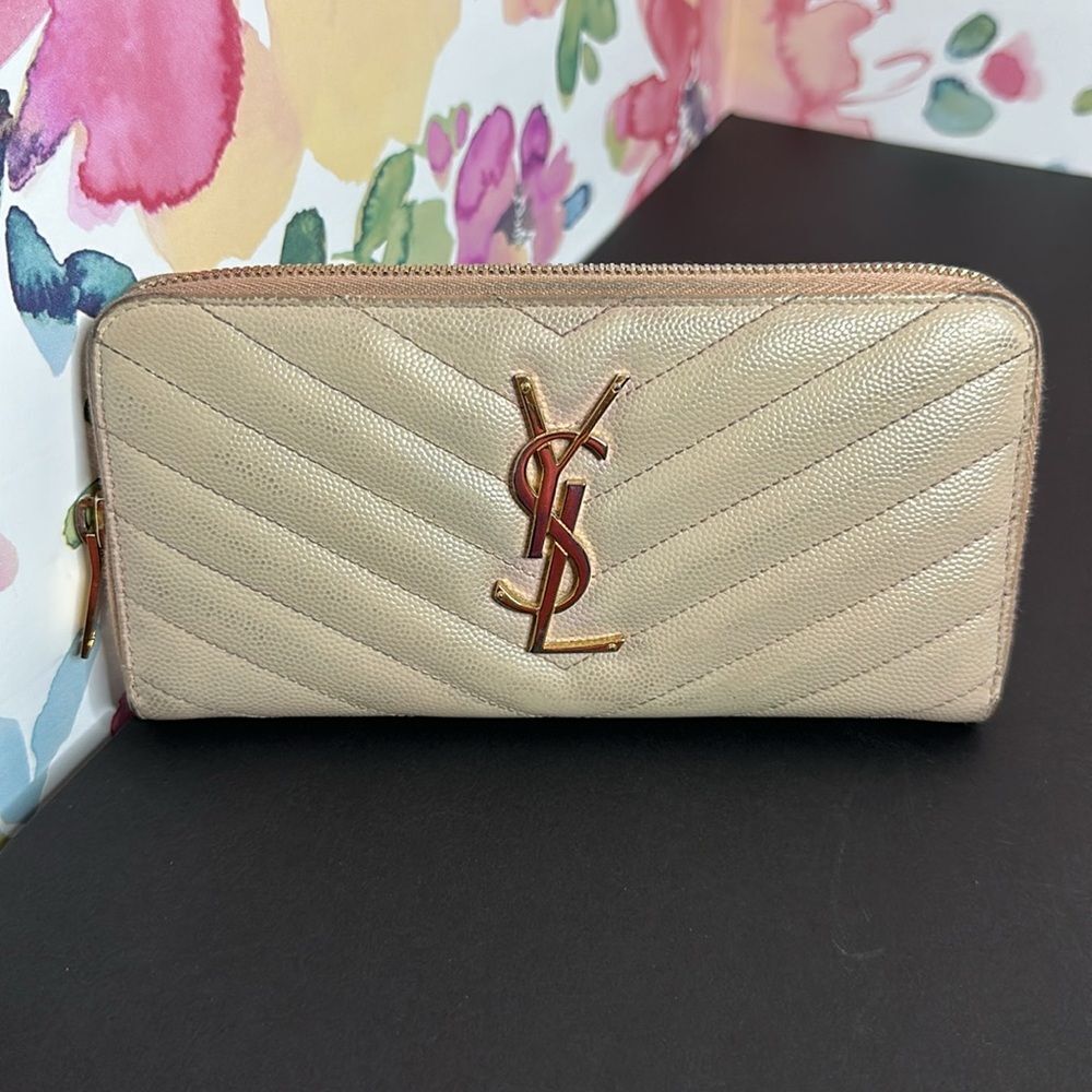💯Authentic YSL Full Zipped Long Wallet🍀 - Picture 16 of 17